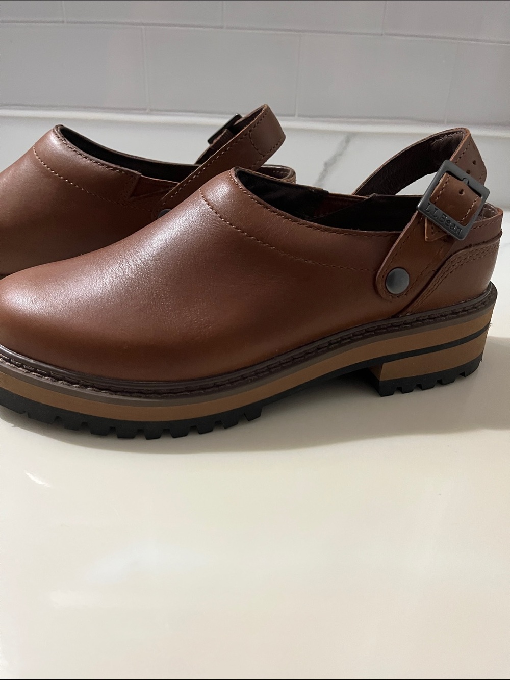 L.L. Bean Brown Leather Women's Slingback Clogs - Picture 3 of 10